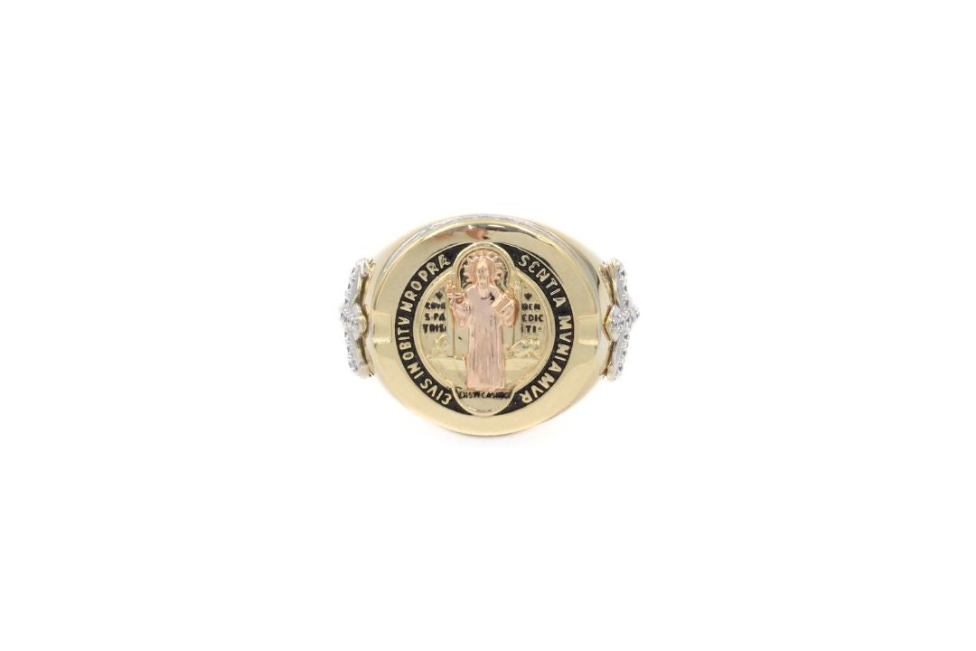 Anillo de San Benito con Inscripción de Esmalte Negro en Oro Florentino y Zirconias mod. 6015