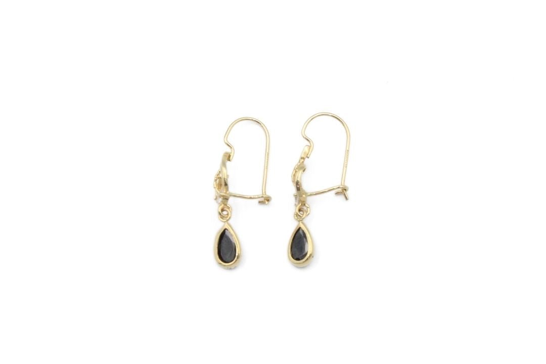 Arete con Piedra Zirconia Oscura de Diseño Largo mod. 6300 - Joyería Orovel’s