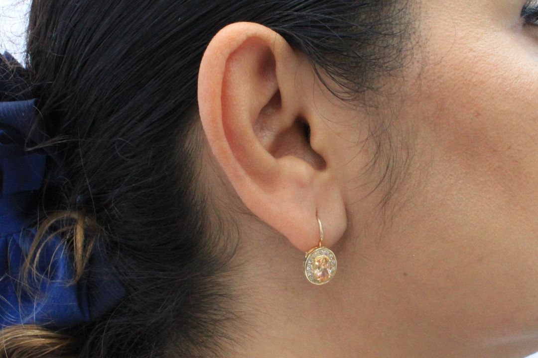Arete con Zirconia Anaranjada mod. 6293 - Joyería Orovel’s