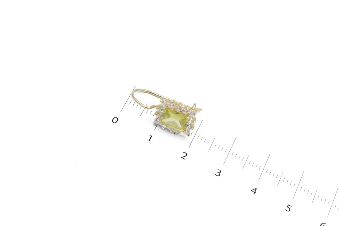 Arete con Zirconia Cuadrada Color Verde Limón mod. 6298 - Joyería Orovel’s