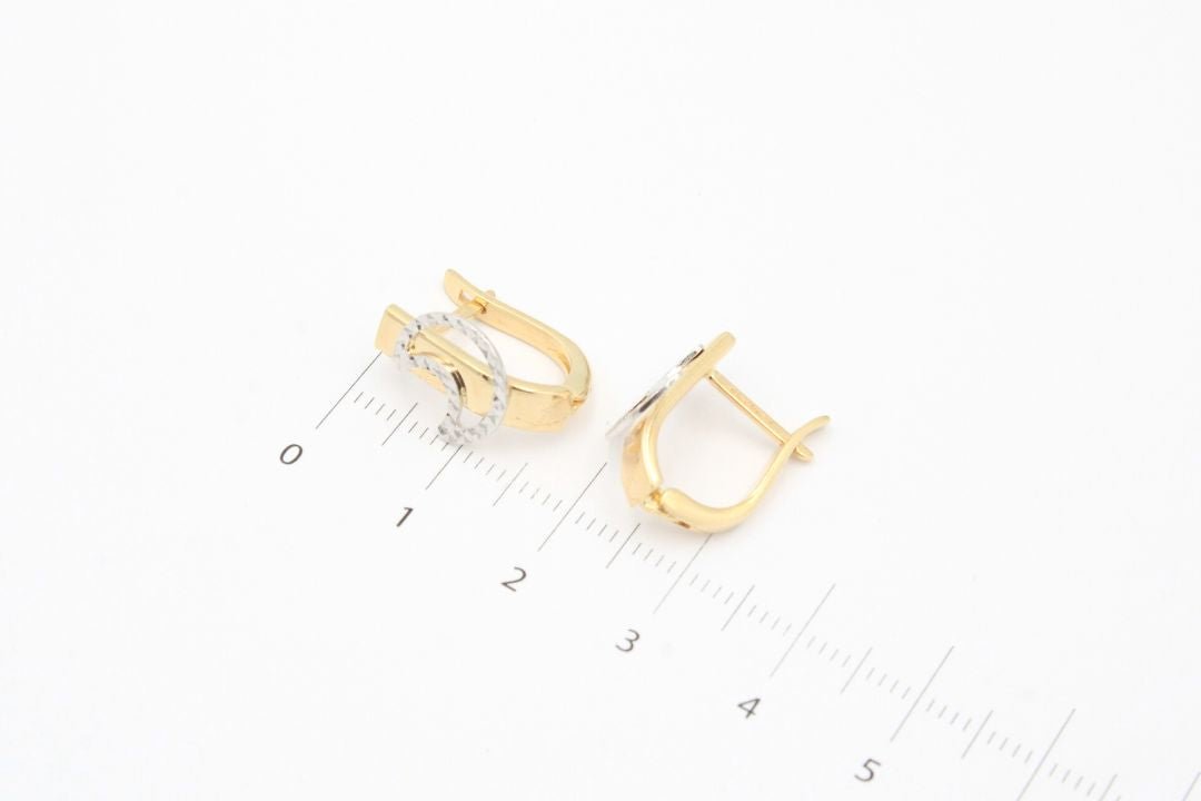 *Arete de Patente con Luna Diamantada de Oro Blanco mod. 3894 - Joyería Orovel’s