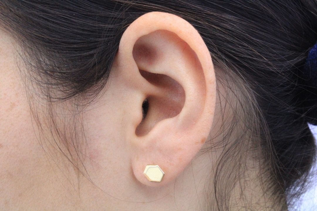 *Arete Hexagonal Brillante mod. 1246 - Joyería Orovel’s