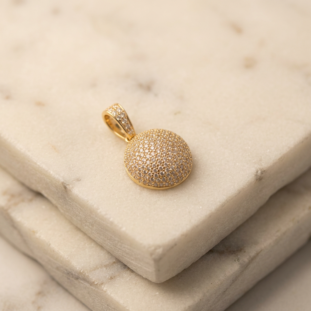 Dije de Oro 14k Media Bola de Fuego con Zirconias mod. 11222