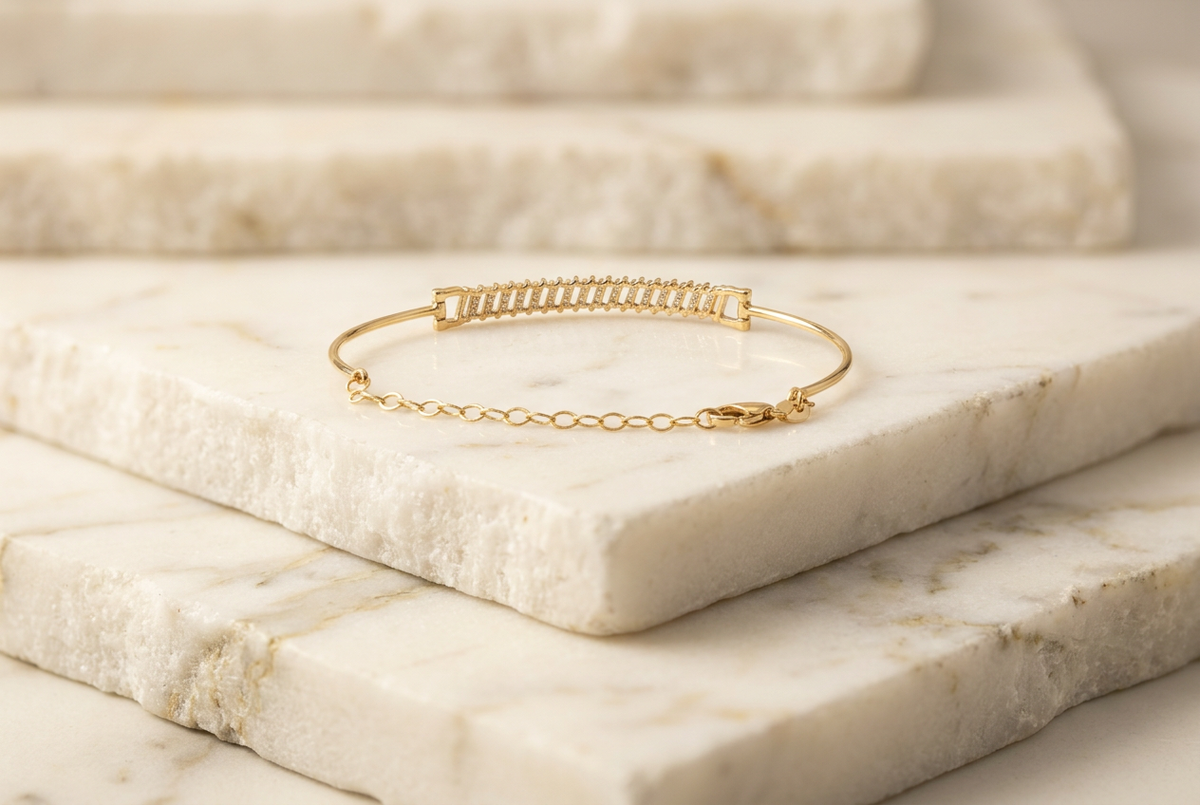 Aro de Oro 14k Ajustable de Zirconias Rectangulares mod. 11227