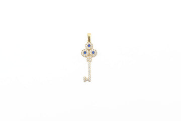 Dije de Llave Protectora con Diseño Incrustado de Zirconias mod. 5889