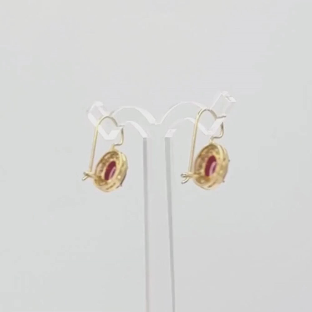 Arete con Broche Arillo de Oro 14k con Diseño Oval con Zirconia Roja Detallada con Zirconias en Bisel mod. 9763