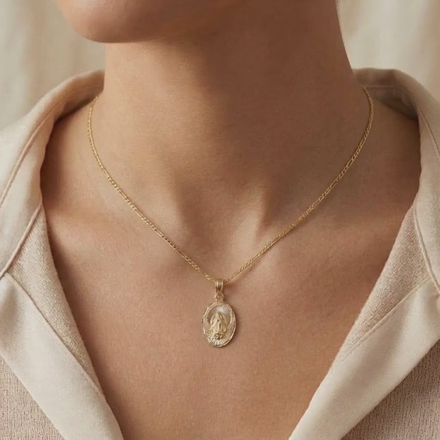 Gargantilla de Oro 14k Tejido 3x1 con Dije Virgen de San Juan de Los Lagos mod. 11198