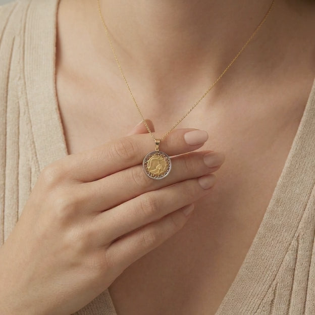 Medalla de Oro 14k Bicolor con Figura de Bautizo mod. 10711