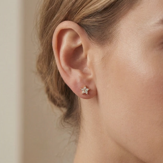 Arete de Oro 14k Diseño con Zirconia de Estrella mod. 10632