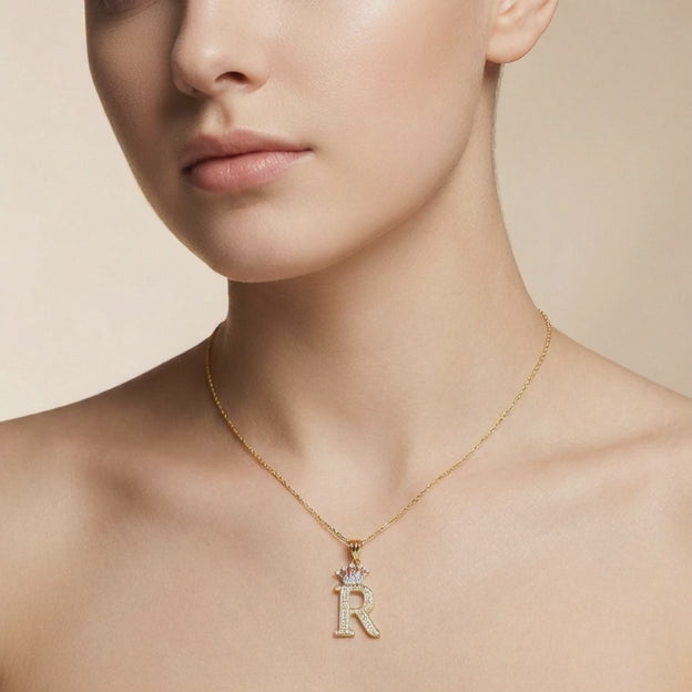 Dije de Oro 14k Inicial R con Corona y Zirconias mod. 10581