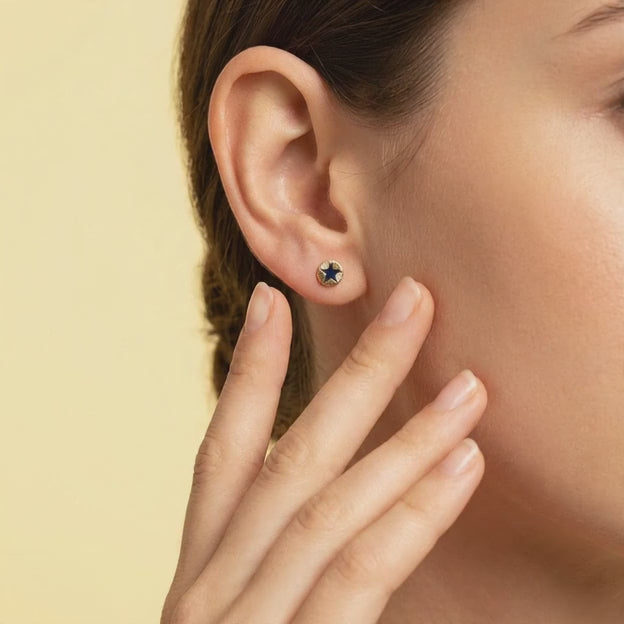 Broquel 10k Diseño de Estrella con Zirconia Encapsulada Mod. 11129