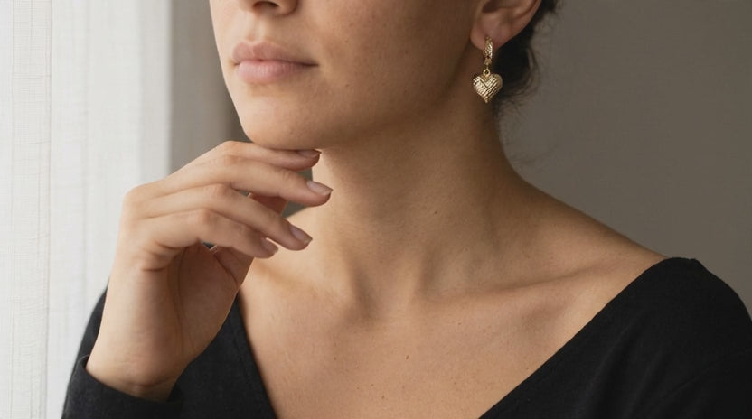 Grapa Larga de Oro 14k Corazones Acabado Texturizado mod. 11239