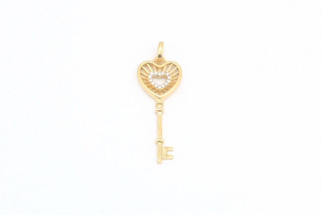 Dije Llave con Corazón y Zirconias mod. 4049
