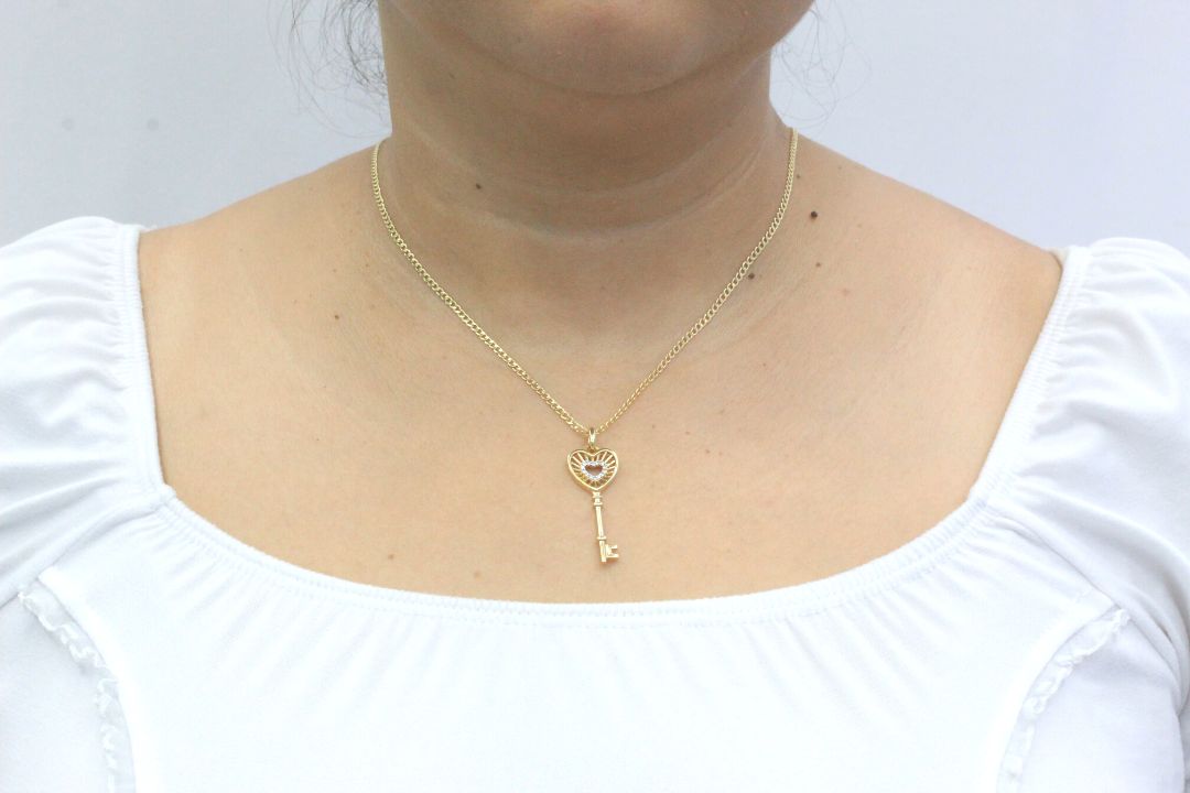 Dije Llave con Corazón y Zirconias mod. 4049