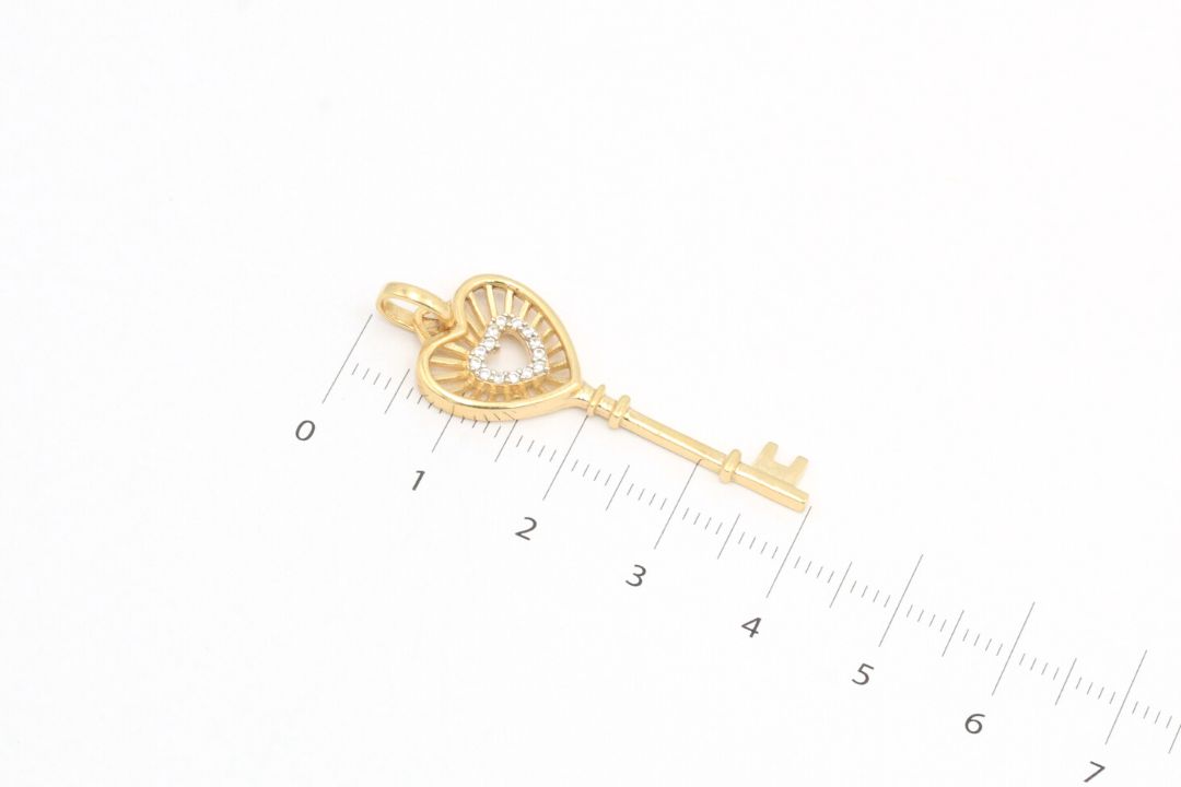 Dije Llave con Corazón y Zirconias mod. 4049